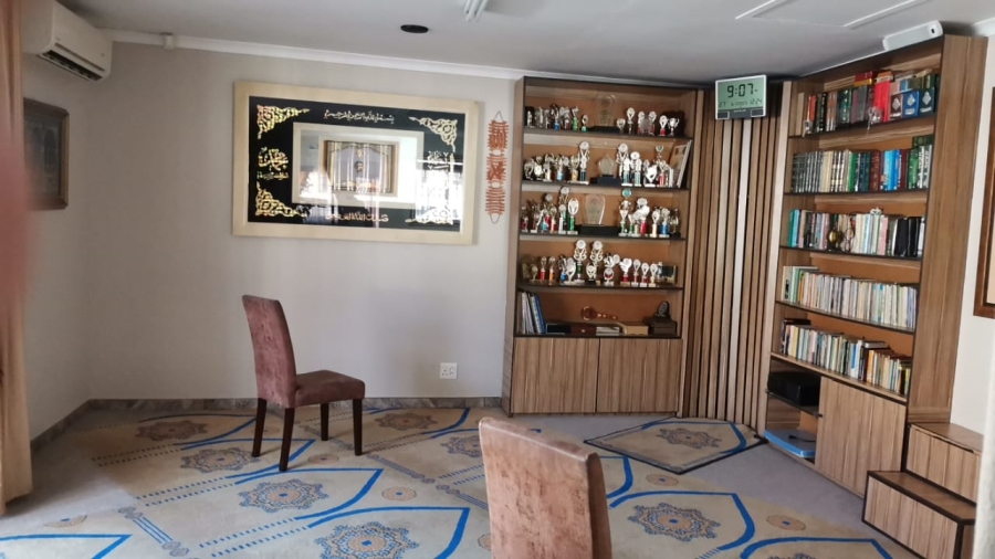 4 Bedroom Property for Sale in Oos Einde North West